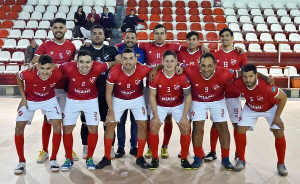 Abren la Serie A de la etapa semifinal de la Copa de Oro de salonismo - Polideportivo - ABC Color