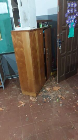 Hurtan en escuela de Encarnación