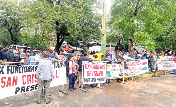 Para Ricardo Canese, el reclamo de los exobreros de Itaipu en totalmente justa - La Clave