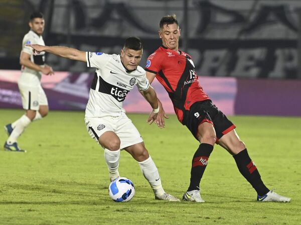 “Fuimos sólidos en defensa y nosotros convertimos dos goles” - Olimpia - ABC Color