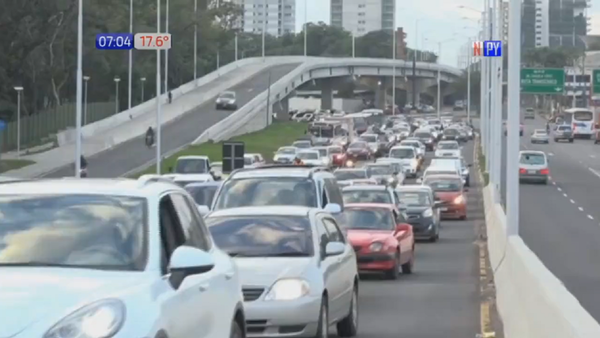 Trabajos de mantenimiento generan embotellamiento en Corredor Vial