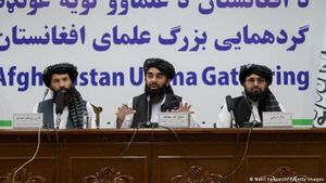 Líder talibán reaparece en encuentro de religiosos en Kabul
