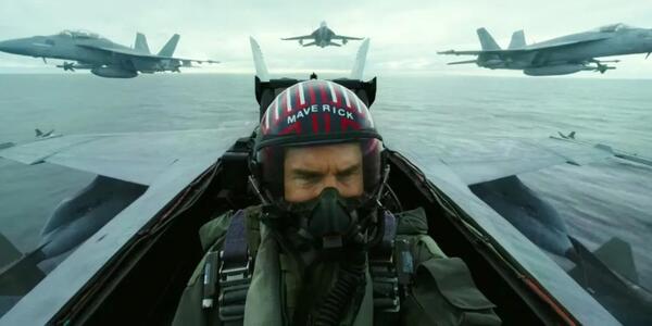 Sobredosis de testosterona y virilidad hacen de «Top Gun: Maverick» el mayor éxito de taquilla de Tom Cruise