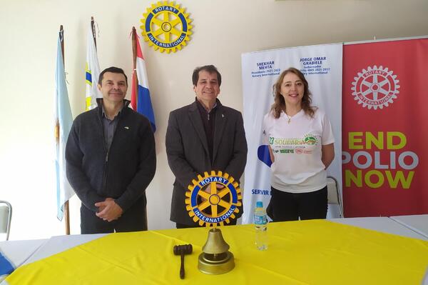 Rotary entrega bebederos para el Hospital Regional de Encarnación