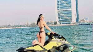 Crónica / ¡Apenami! ¿Qué hace esta cuerona paseando por Dubái?
