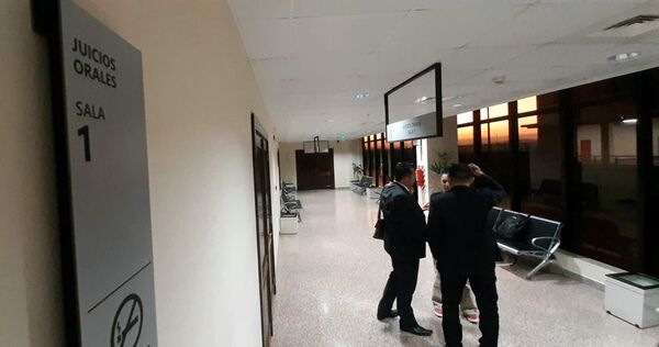Prolongado juicio contra la madre que denunció bullying - ABC en el Este - ABC Color