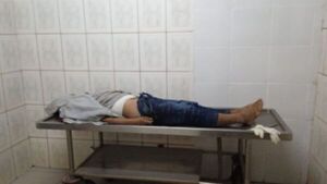 Motociclista atropelló y mató a un indígena que iba caminando