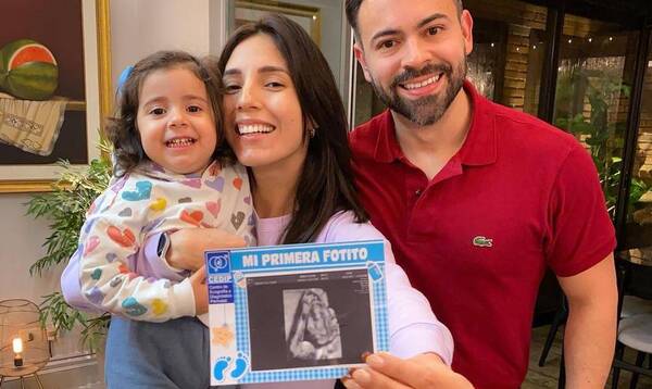 Crónica / Silvita y Mussi mostraron la primera foto de su bebé y revelaron su nombre