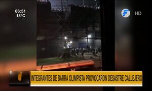 Integrantes de barra de Olimpia provocaron desastre callejero - Paraguaype.com