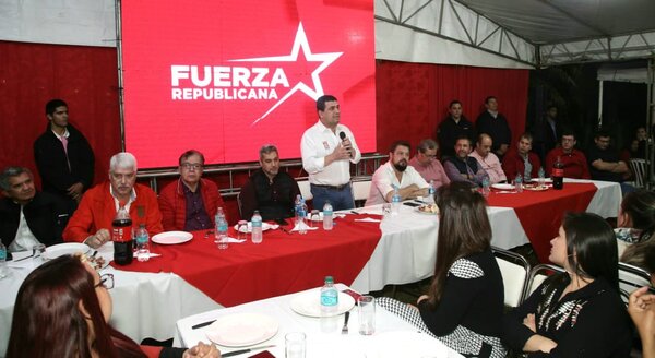 Hugo Velázquez realiza gira, buscando consolidar su campaña en Itapúa