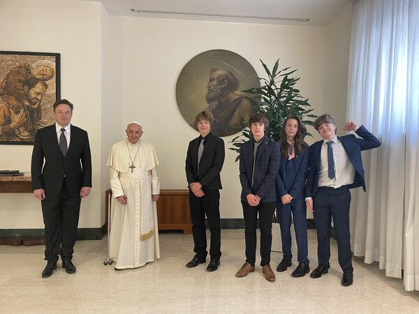 El papa Francisco se reunió con el magnate de la tecnología Elon Musk - El Independiente