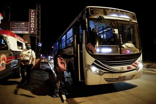 Cómo se aplicaría el subsidio para transporte nocturno - Nacionales - ABC Color