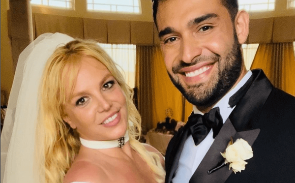 Padre de Britney Spears niega haberla espiado en su habitación - SNT