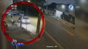 Automóvil impacta contra un motociclista y se da a la fuga - Paraguaype.com