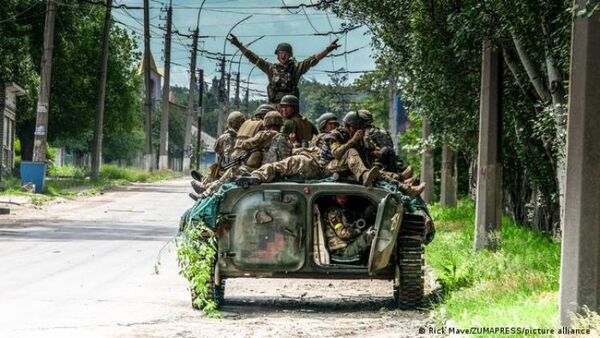 Separatistas prorrusos aseguran haber rodeado Lisichansk por completo