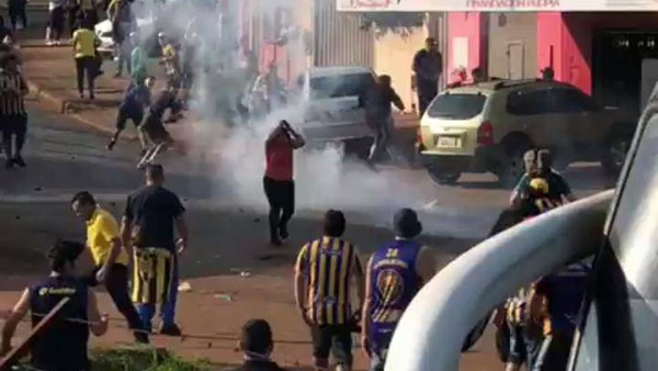 Crónica / [VIDEO] Sarambi ocasionaron barrabravas de Luqueño en Encarnación