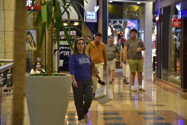 Shopping Day culmina mañana, con descuentos y promociones - Nacionales - ABC Color