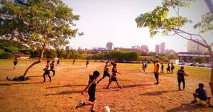 La Nación / Chicos del Chacarita Juniors apelan a la solidaridad para seguir jugando al fútbol