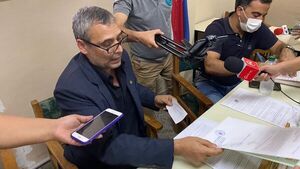 Titular de la Junta de Guairá se atrinchera en la sala de sesiones