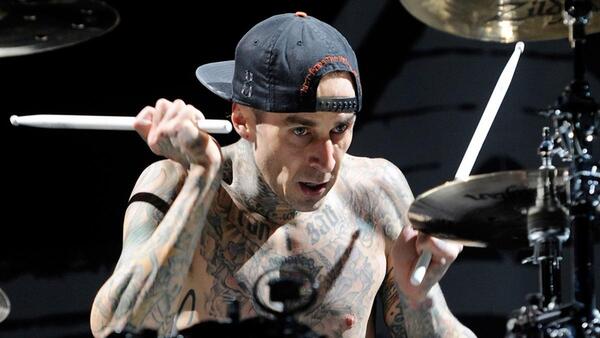 Travis Barker, baterista de Blink-182, anunció que fue hospitalizado por una "pancreatitis grave" - Megacadena — Últimas Noticias de Paraguay