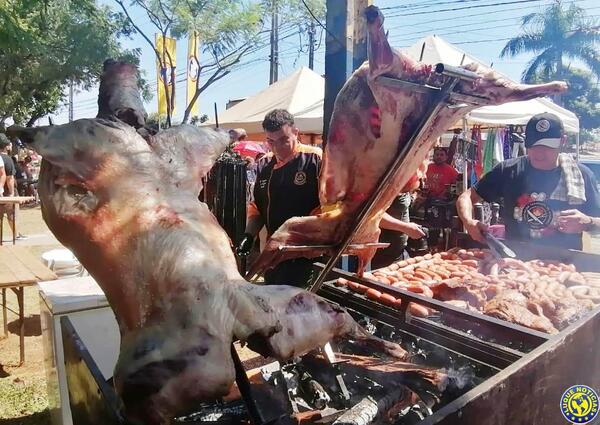 El Kure Luque Ára vuelve con música, danza y mucha carne •