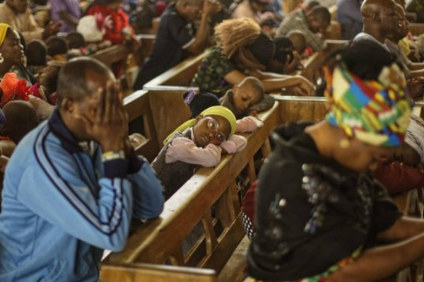 Policía nigeriana rescata a 77 personas retenidas por una iglesia evangélica - El Independiente