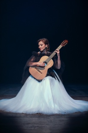 Con “La Rojita”, Berta ofrecerá conciertos en Asunción, Encarnación y Buenos Aires