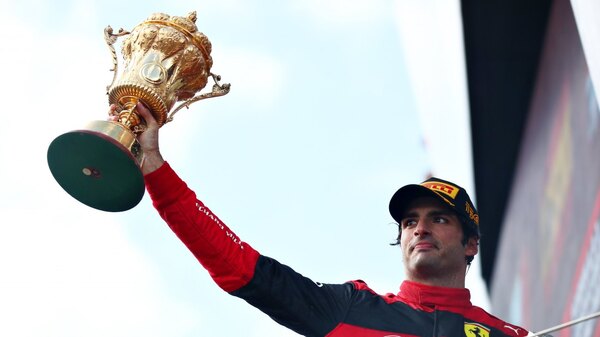 En una carrera cargada de emociones, Sainz gana por primera vez en la Fórmula 1