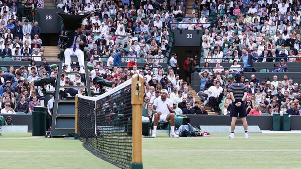 Wimbledon: Tsitsipas y Kyrgios, multados