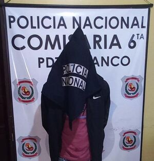 Joven persigue ladrón, logra capturarlo y recupera su celular - ABC en el Este - ABC Color