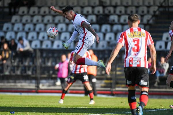 River pierde y Adam Bareiro es el artillero de la Liga argentina - Fútbol - ABC Color