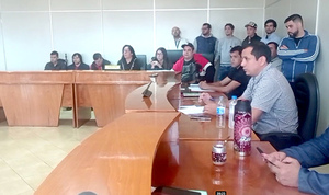 Hernandarias: Buscan destrabar conflicto entre taxistas y conductores de plataformas - La Clave