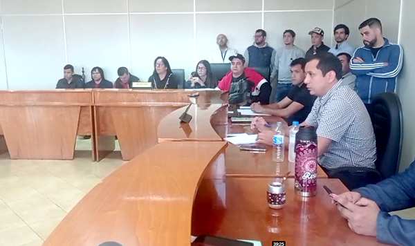 Hernandarias: Buscan destrabar conflicto entre taxistas y conductores de plataformas - La Clave