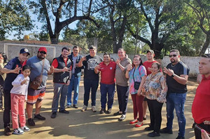 Tiki recorre seccionales y realiza conformación de comandos en Ciudad del Este | DIARIO PRIMERA PLANA