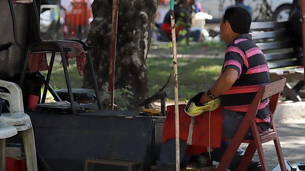 Informalidad del empleo persiste en mercado laboral paraguayo | Columnas | 5Días