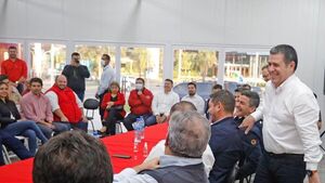 Correlís se preparan para saludar a Cartes por su cumple