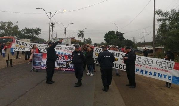Diario HOY | Fiscalía investiga a pobladores que cerraron Puente Remanso para pedir pavimentación