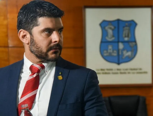 Intendente alega haber sido injuriado primero e internauta lo califica de mentiroso · Radio Monumental 1080 AM