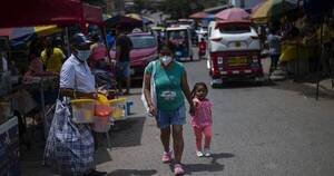 La Nación / Perú vuelve al uso obligatorio de tapabocas por ola de COVID