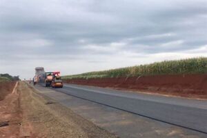 Alto Paraná: nuevo acceso asfaltado a puerto Torocuá transita su recta final - Noticde.com
