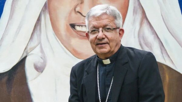 Invitan a la misa de imposición del Palio a Monseñor Adalberto Martínez