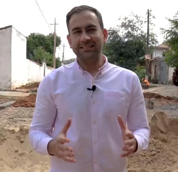 Intendente muestra reparación de empedrado en Capellanía - San Lorenzo Hoy