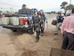 Incautaron 3.500 litros de combustible en rotonda de Vista Alegre - Nacionales - ABC Color