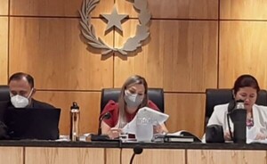 Condenan a médico naturalista que manoseó a su paciente