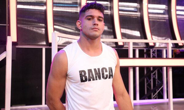 Santi pierde su color y va a banca | Telefuturo