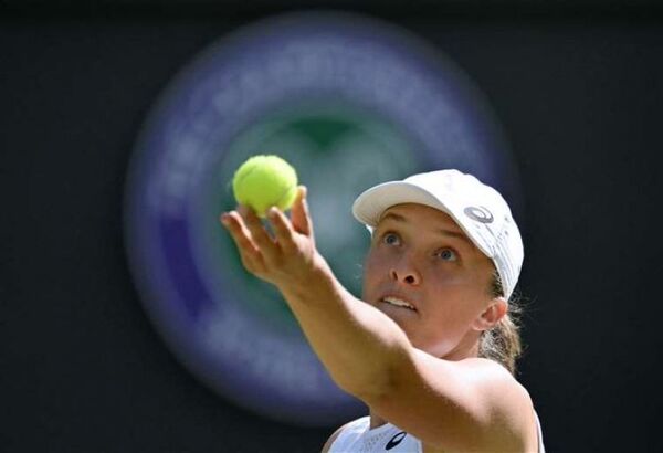 La polaca Iga Swiatek sigue en la cima del tenis femenino pese a caer en Wimbledon