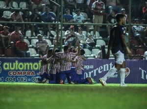 El Rayadito festejó en el cierre de la fecha 15 - APF