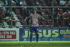 El Rayadito golea y es el nuevo líder - Fútbol de Ascenso de Paraguay - ABC Color