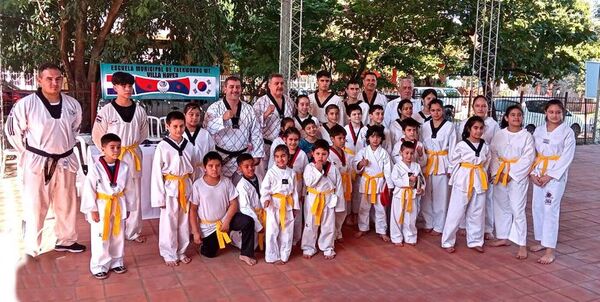 TKD: Villahayenses son examinados - Polideportivo - ABC Color