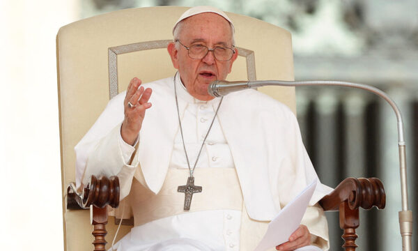 El papa Francisco descarta renunciar debido a su estado de salud… por el momento